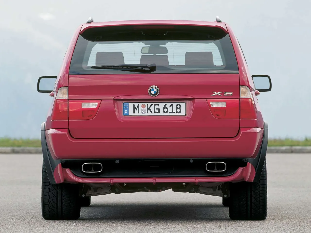 BMW X5 4.6is (2002) – zezadu