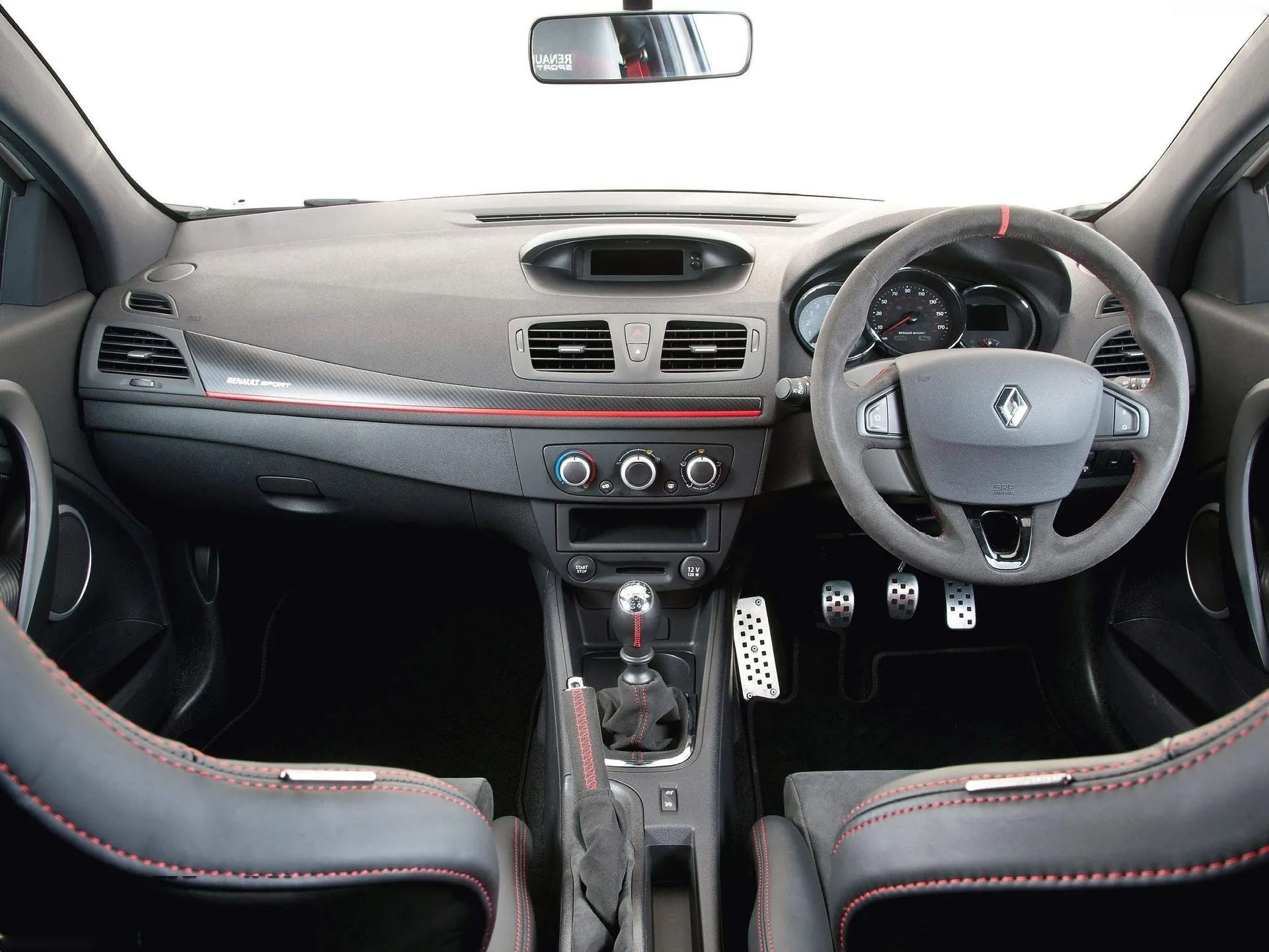 Renault Megane RS 275 Trophy-R (2015) – interiér