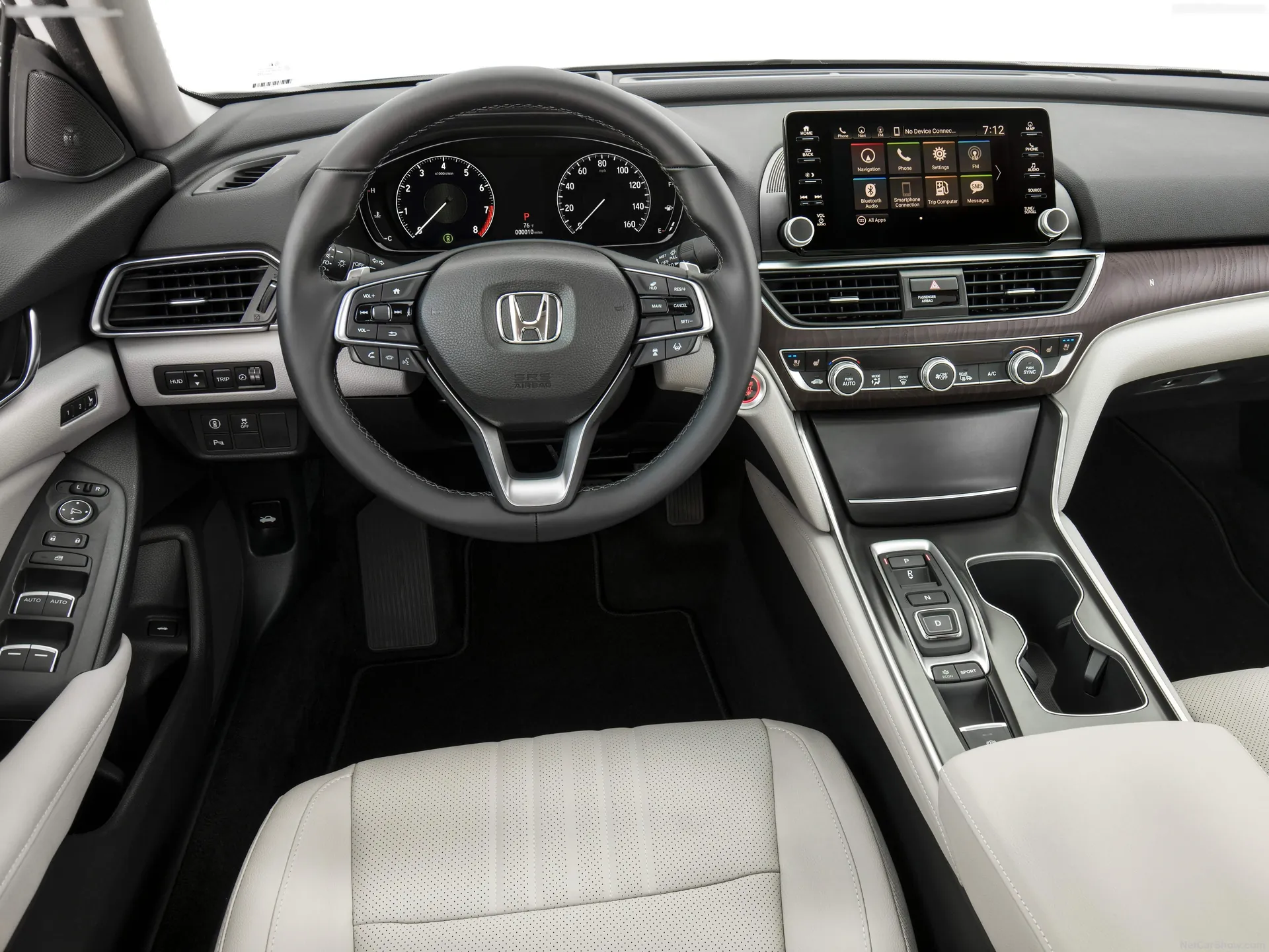 Honda Accord (2018) – interiér