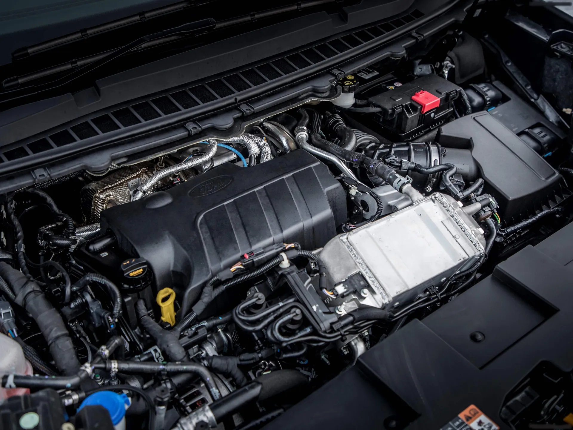 Ford Edge [EU] (2019) – motorový prostor