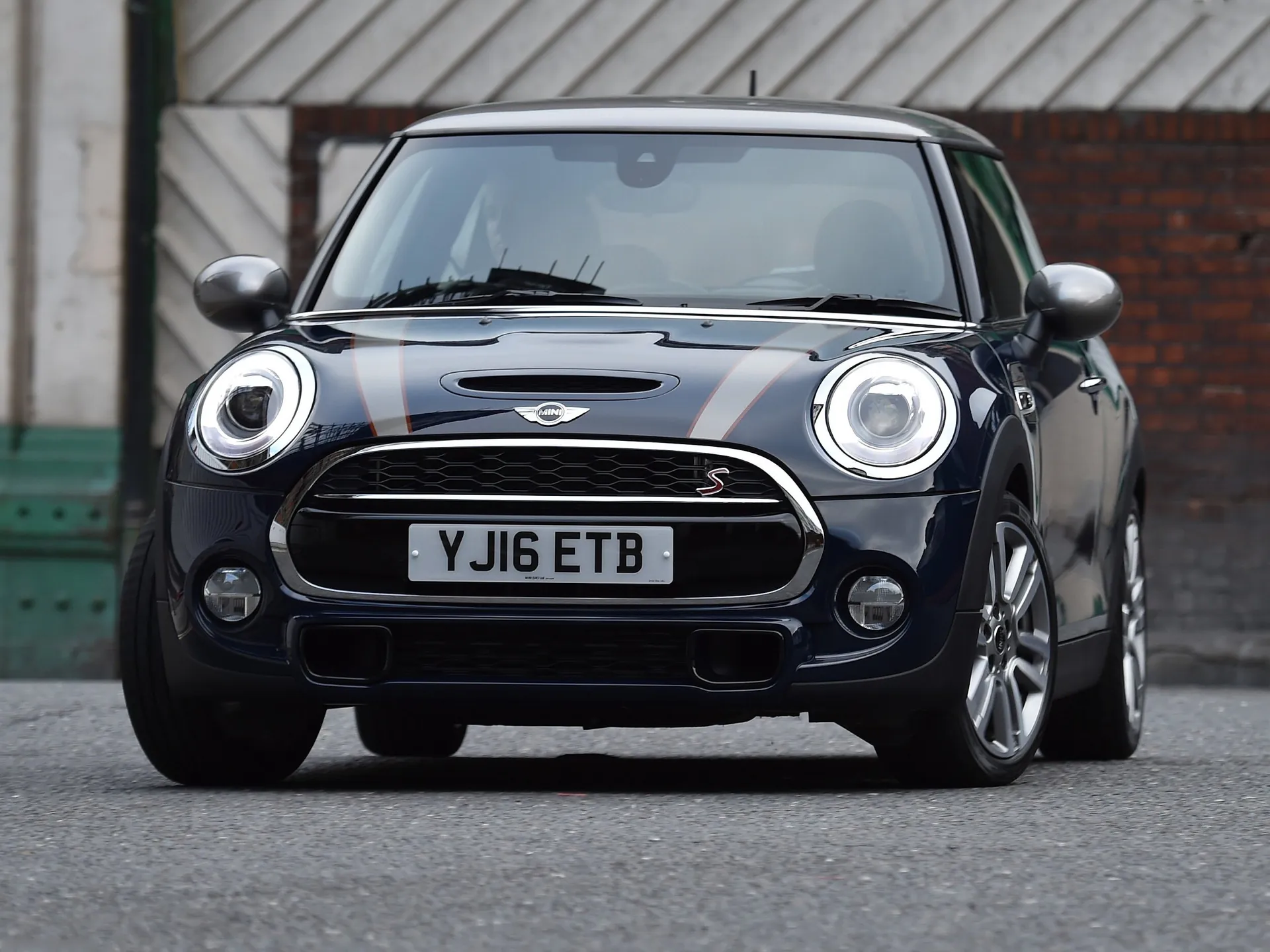 Mini Seven (2016)