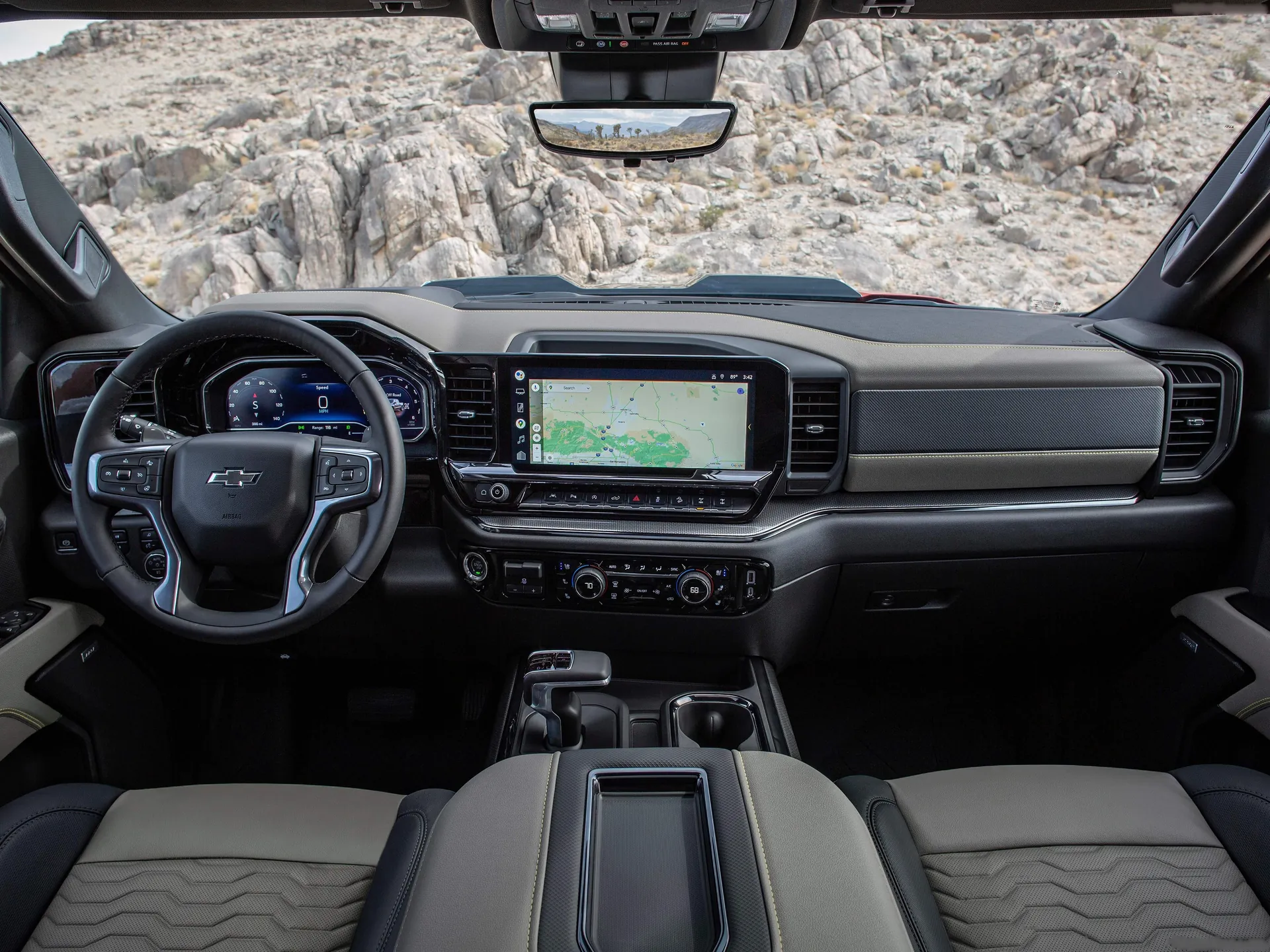 Chevrolet Silverado (2022) – interiér