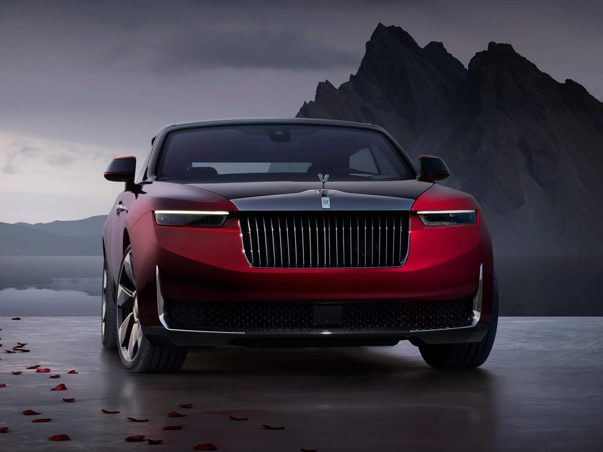 Rolls-Royce Droptail La Rose Noire (2024) – zepředu
