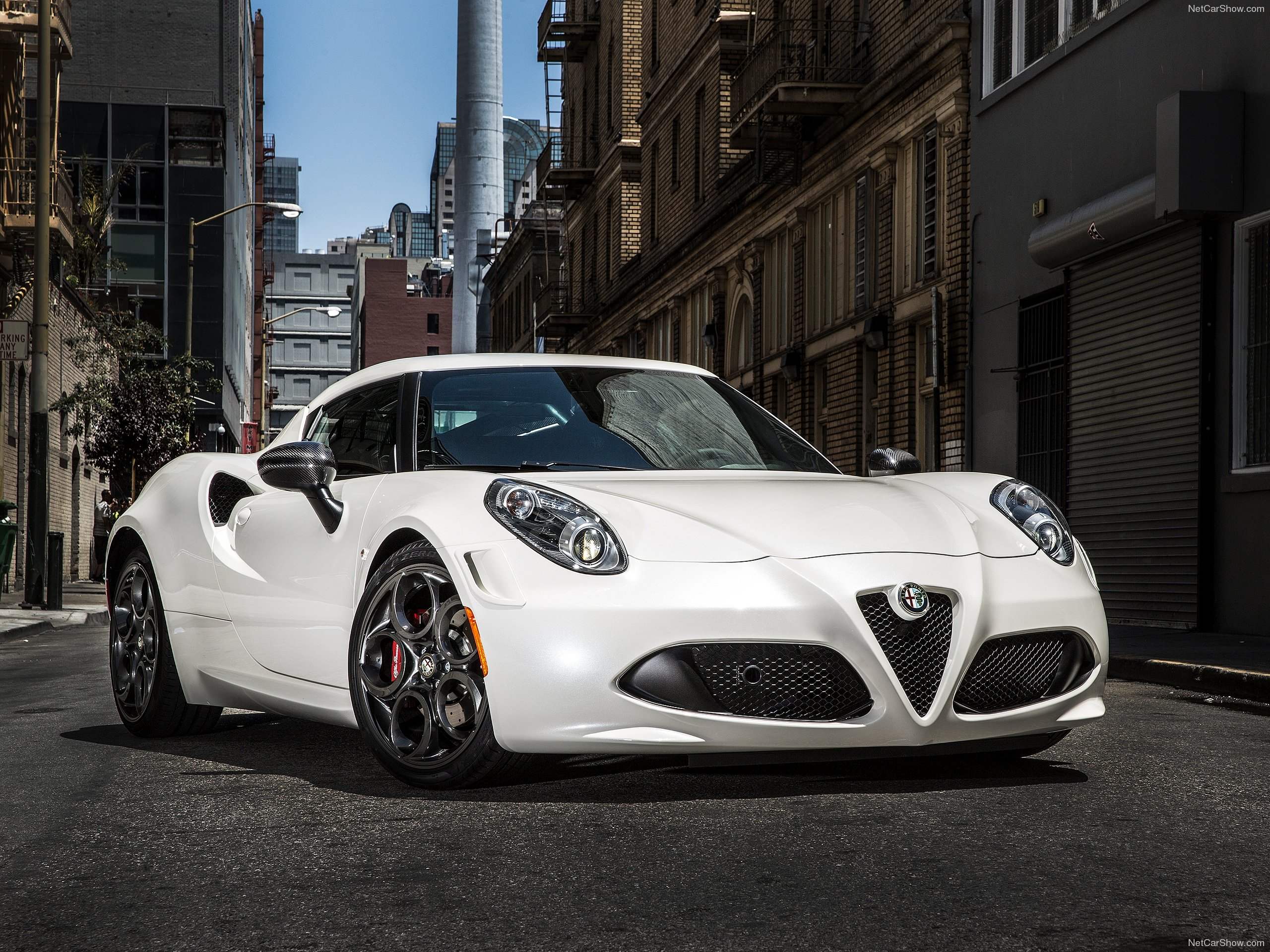 Alfa Romeo 4C Coupe [US] (2015)