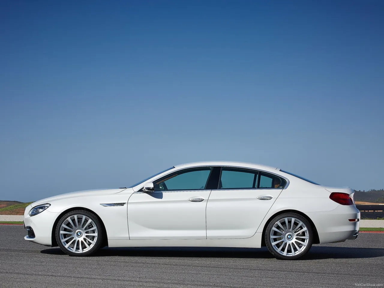 BMW 6-Series Gran Coupe (2015) – boční profil