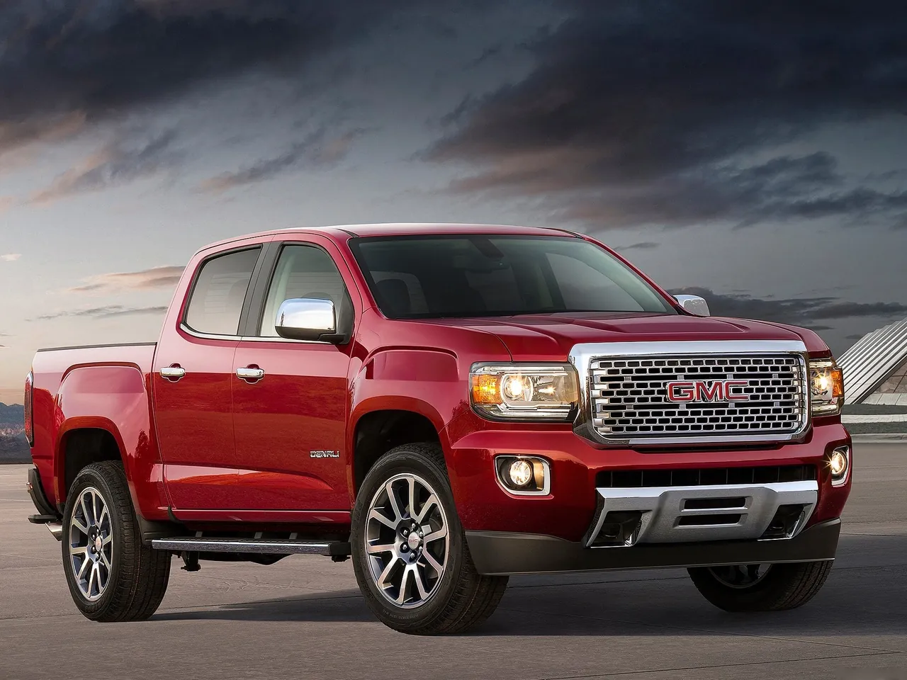 GMC Canyon Denali (2017)
