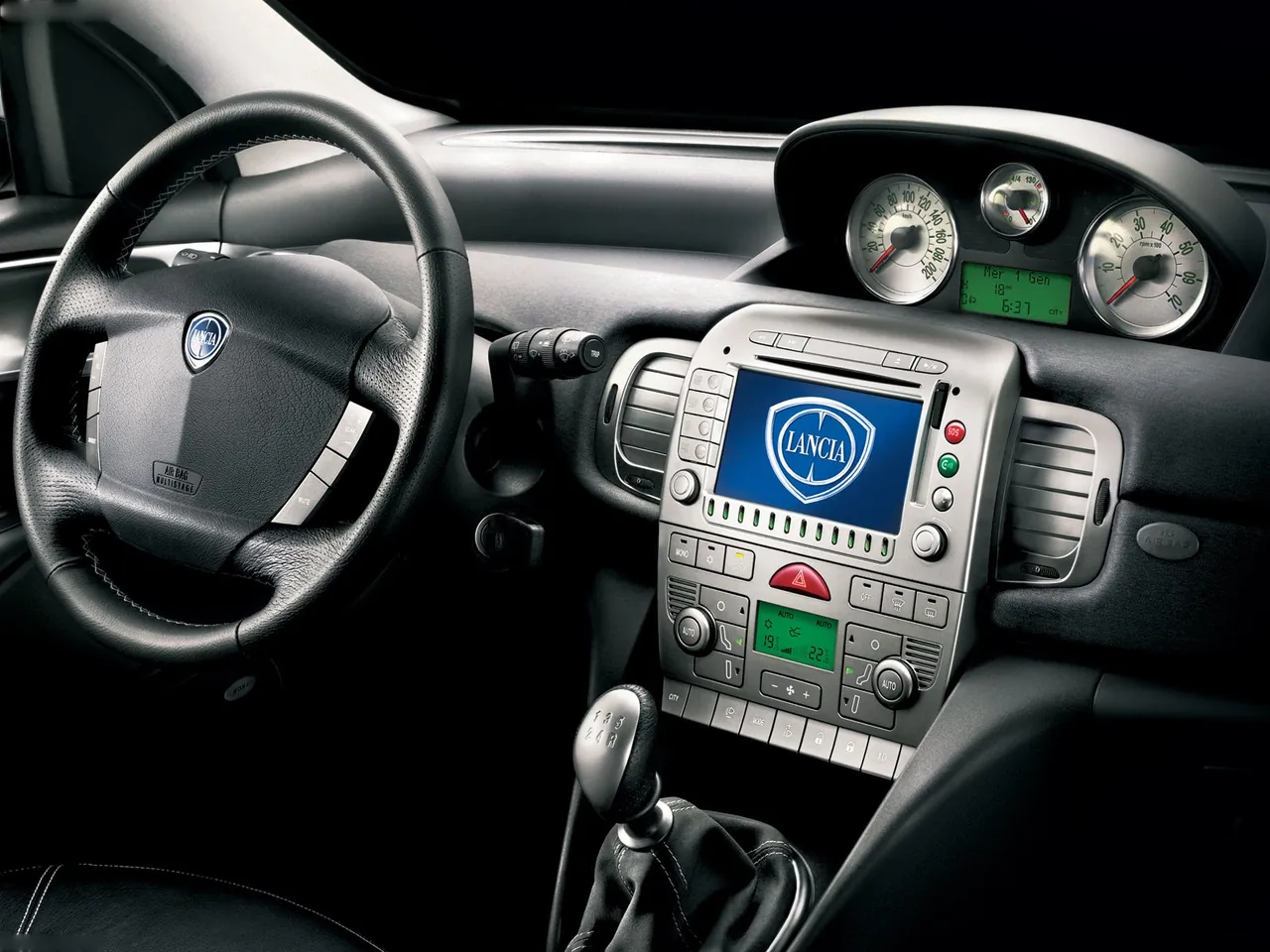 Lancia Ypsilon Sport MomoDesign (2007) - Interior