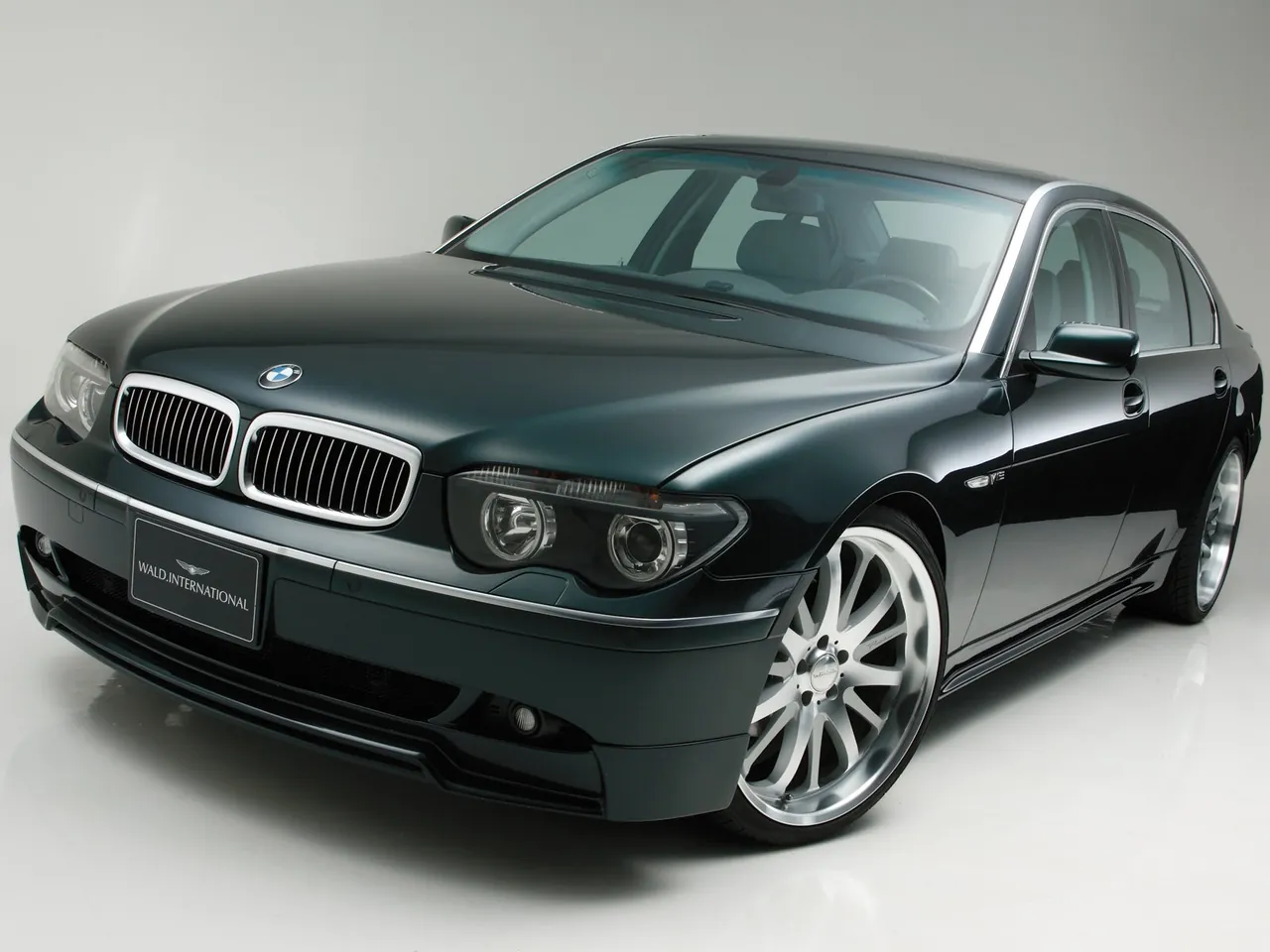 Wald BMW 7-Series (2004)