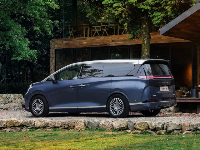 BAIC ArcFox Wendao V9 (2026)