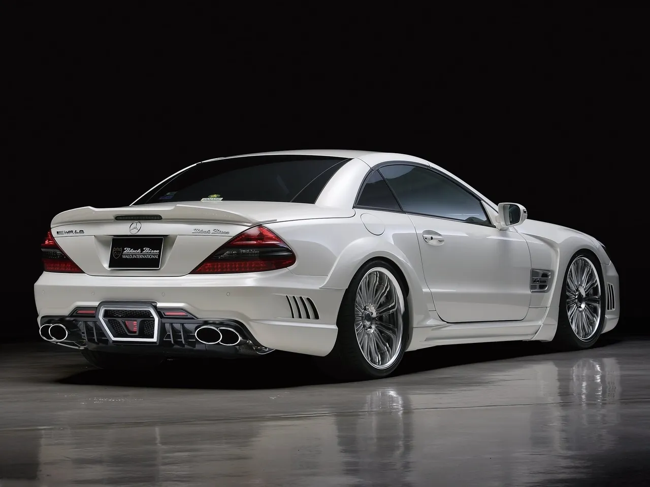 Wald Mercedes-Benz SL-Class R230 (2009) - Rear Three-Quarter