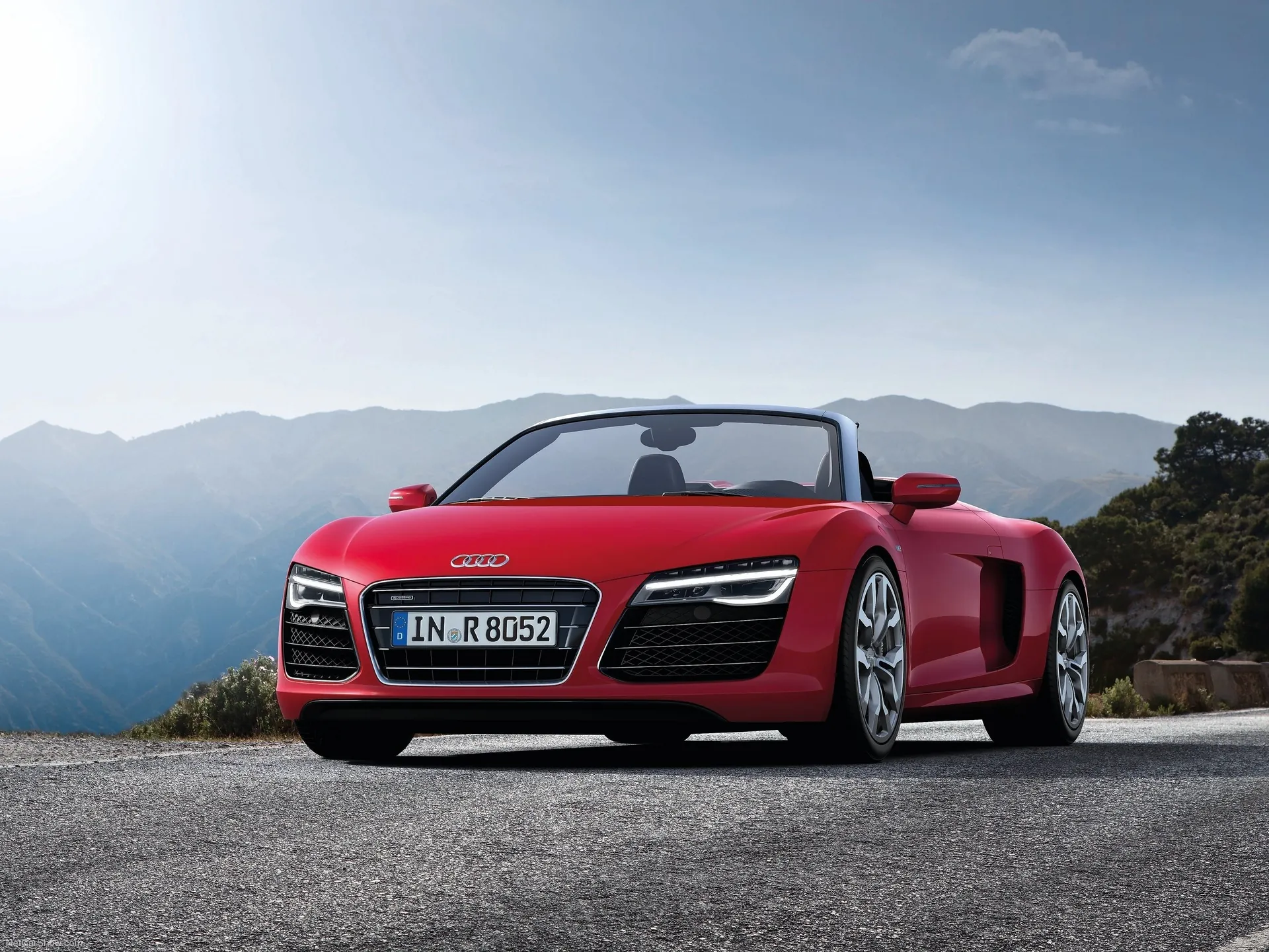 Audi R8 V10 Spyder (2013)