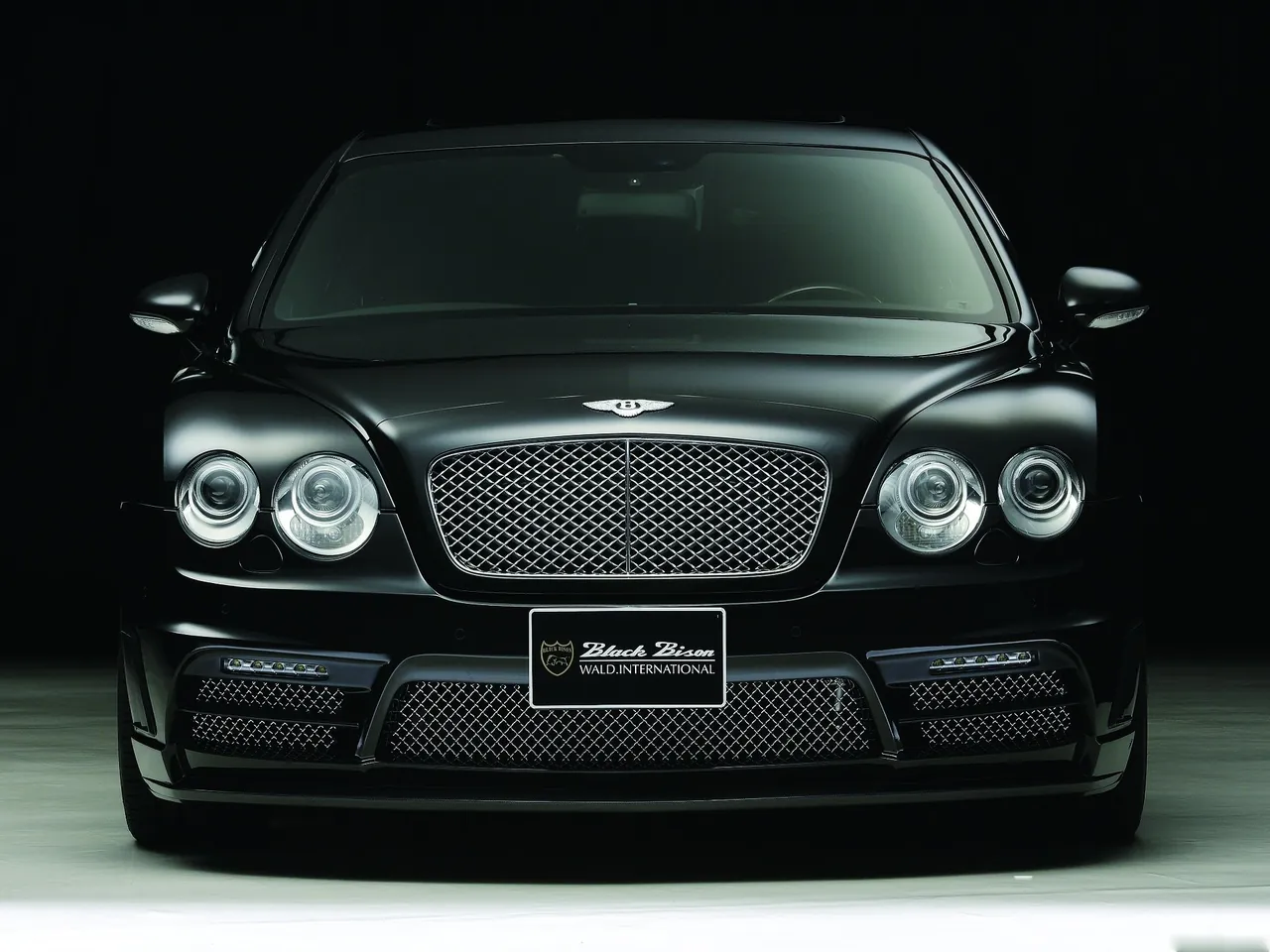 Wald Bentley Flying Spur Black Bison (2009) – zepředu