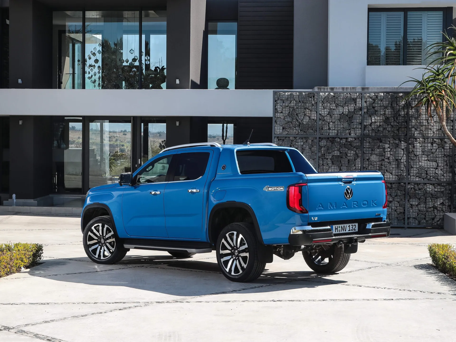 Volkswagen Amarok (2023) – zadní tříčtvrteční pohled