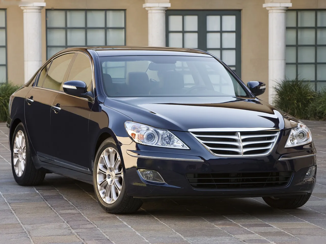 Hyundai Genesis (2009)