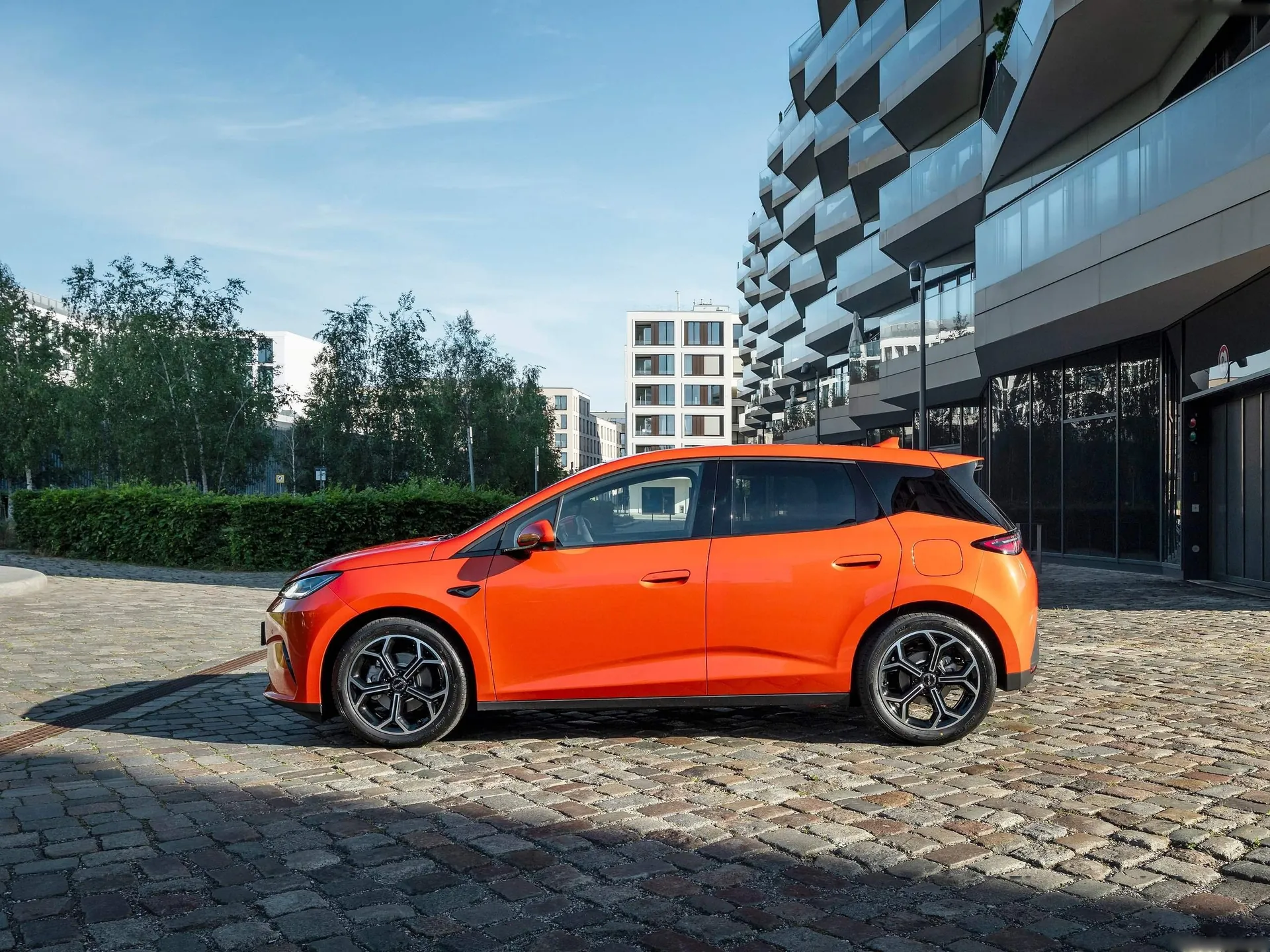 BYD Dolphin G DM-i (2027) – boční profil
