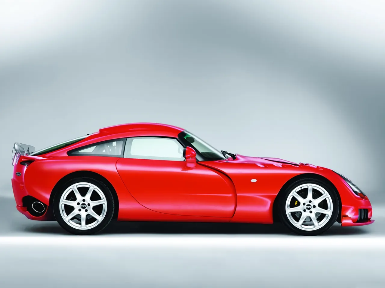TVR Sagaris (2006) – boční profil