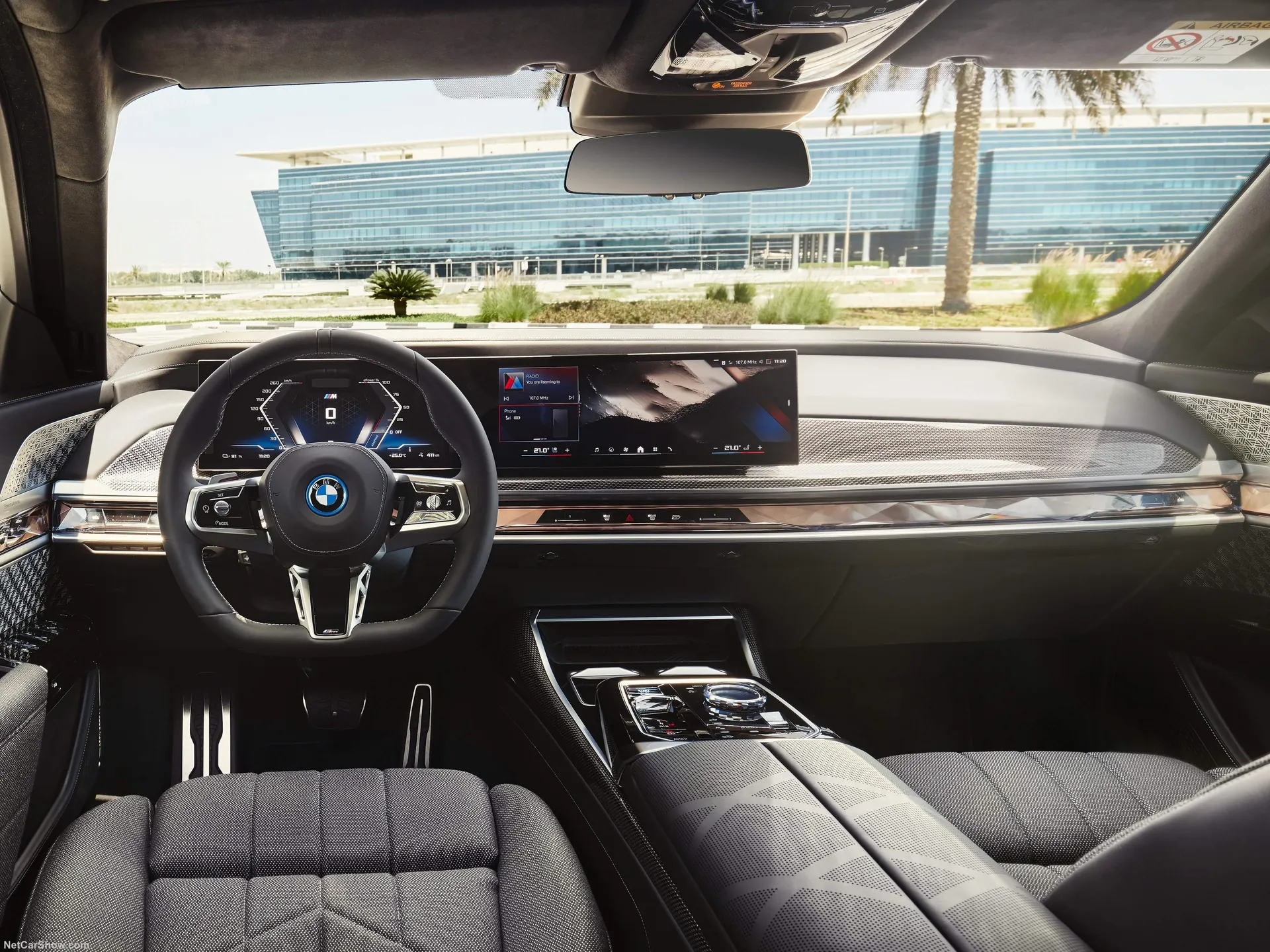 BMW i7 M70 xDrive (2024) – interiér