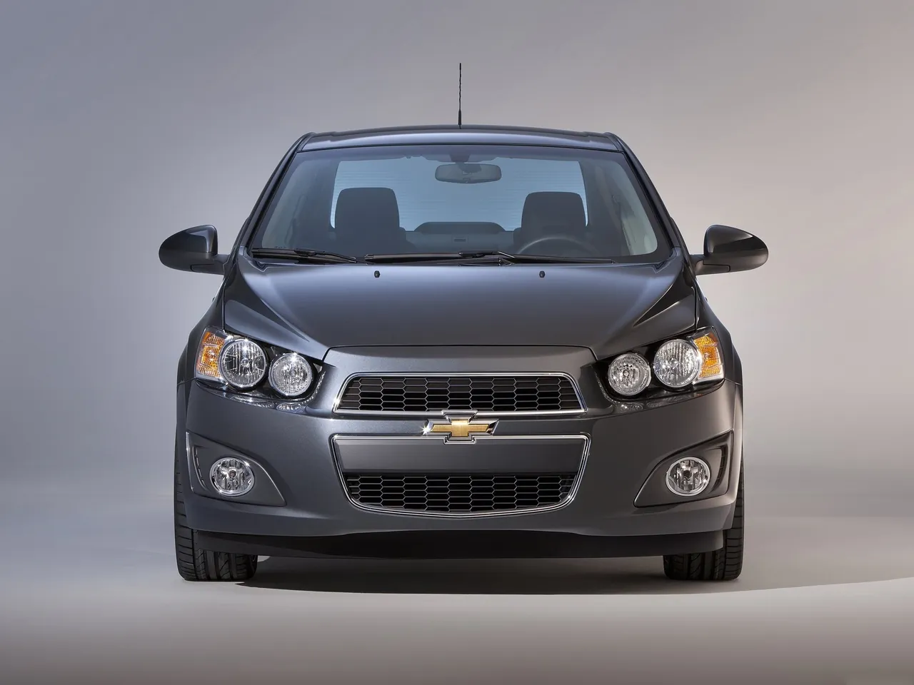 Chevrolet Sonic Sedan (2012) – zepředu