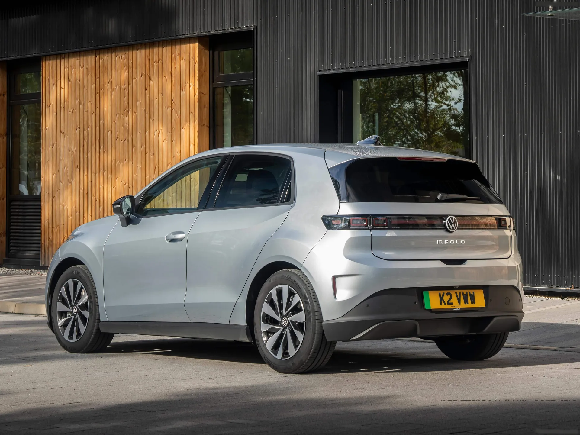 Volkswagen ID.Polo [UK] (2027) – zadní tříčtvrteční pohled