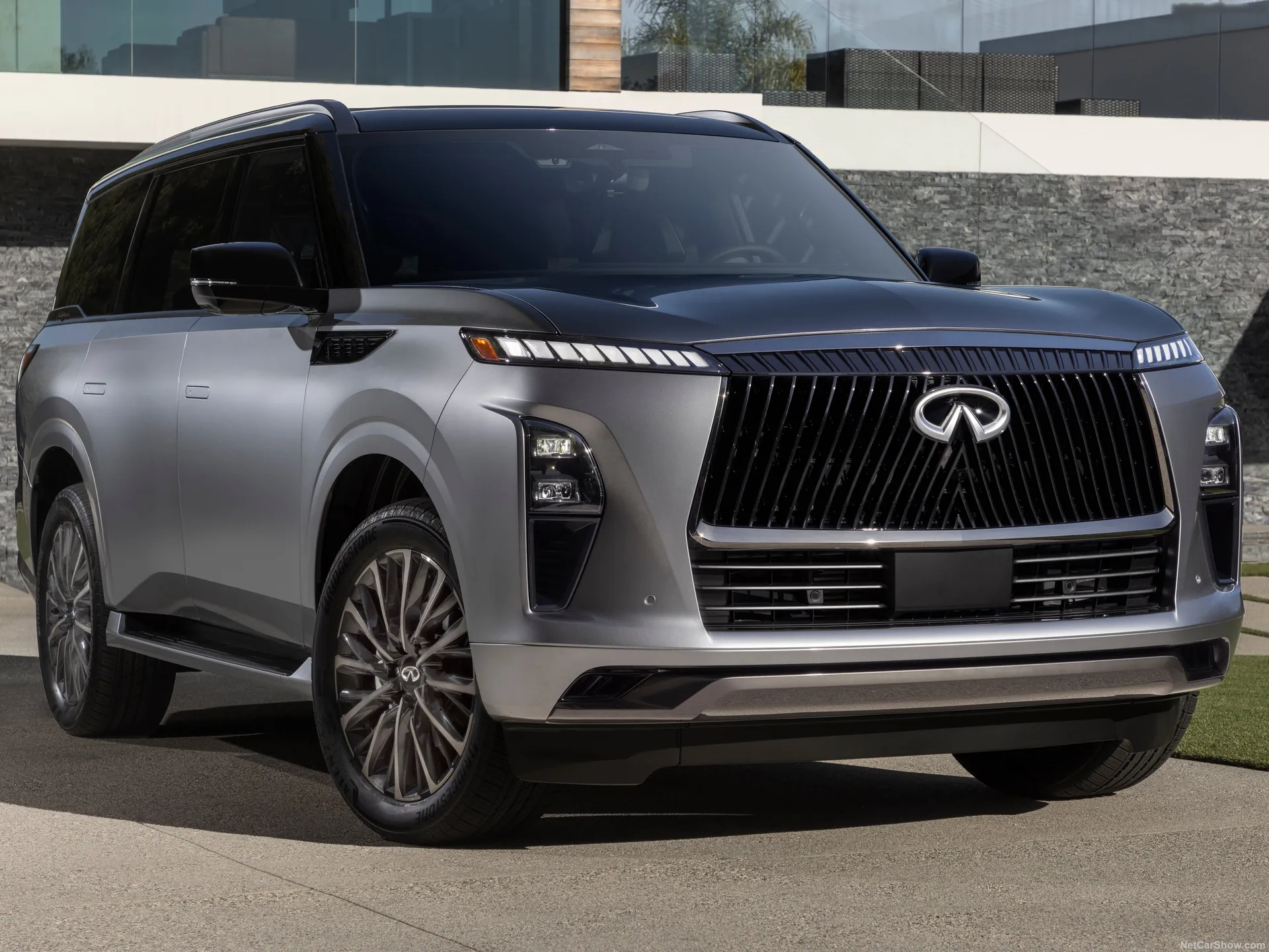 Infiniti QX80 (2025)