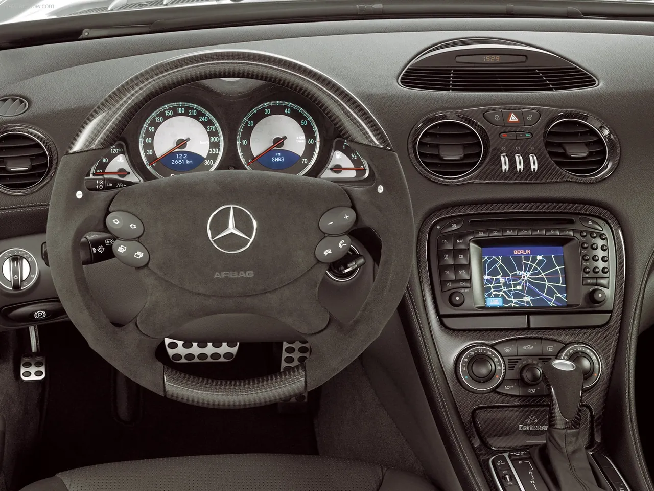 Carlsson Mercedes-Benz SL (2003) – interiér