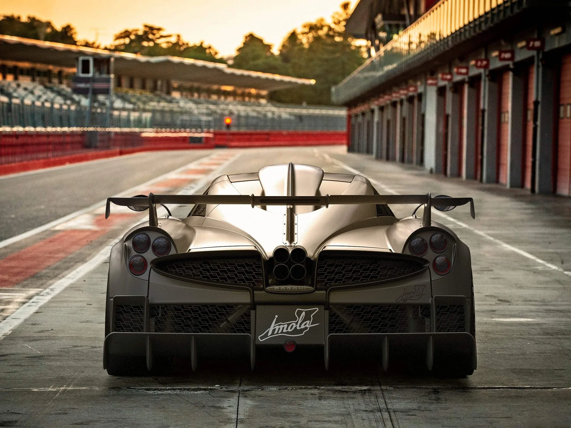 Pagani Imola (2021) – zezadu
