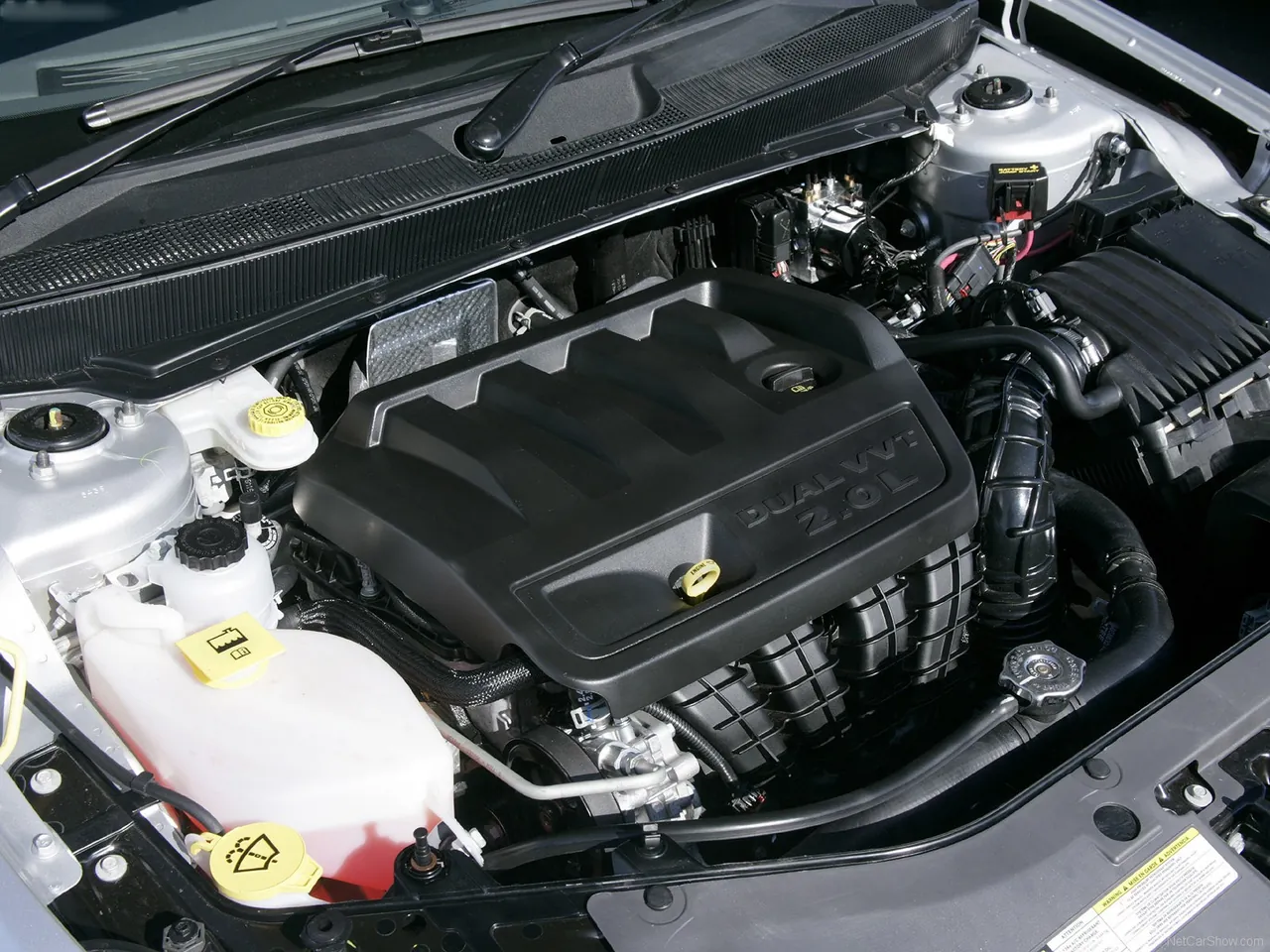 Chrysler Sebring [UK] (2007) – motorový prostor