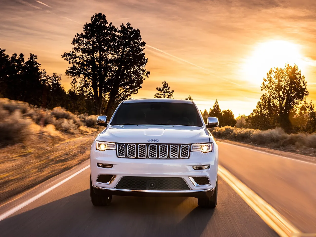 Jeep Grand Cherokee Summit (2017) – zepředu