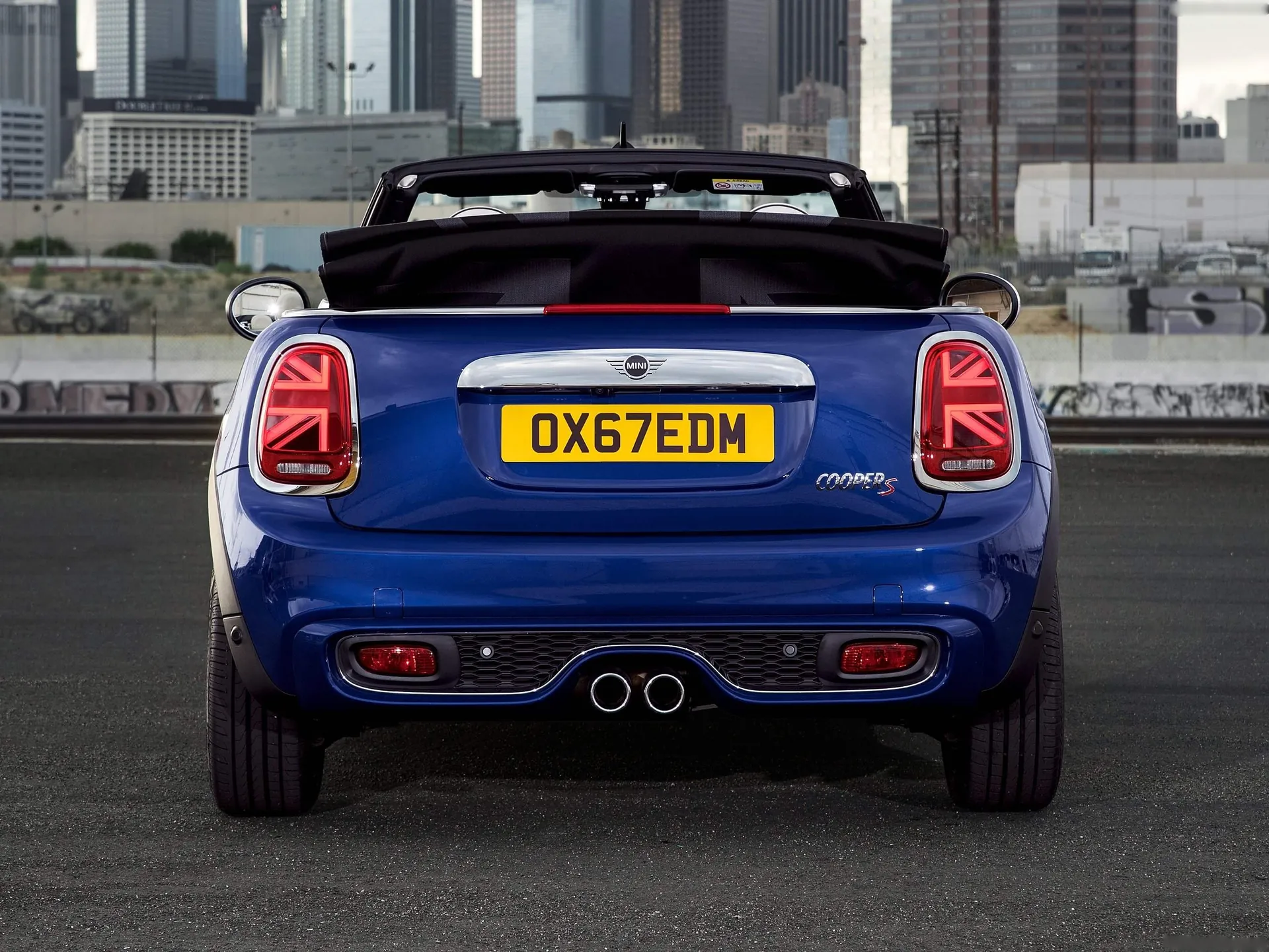 Mini Cooper S Convertible (2019) – zezadu
