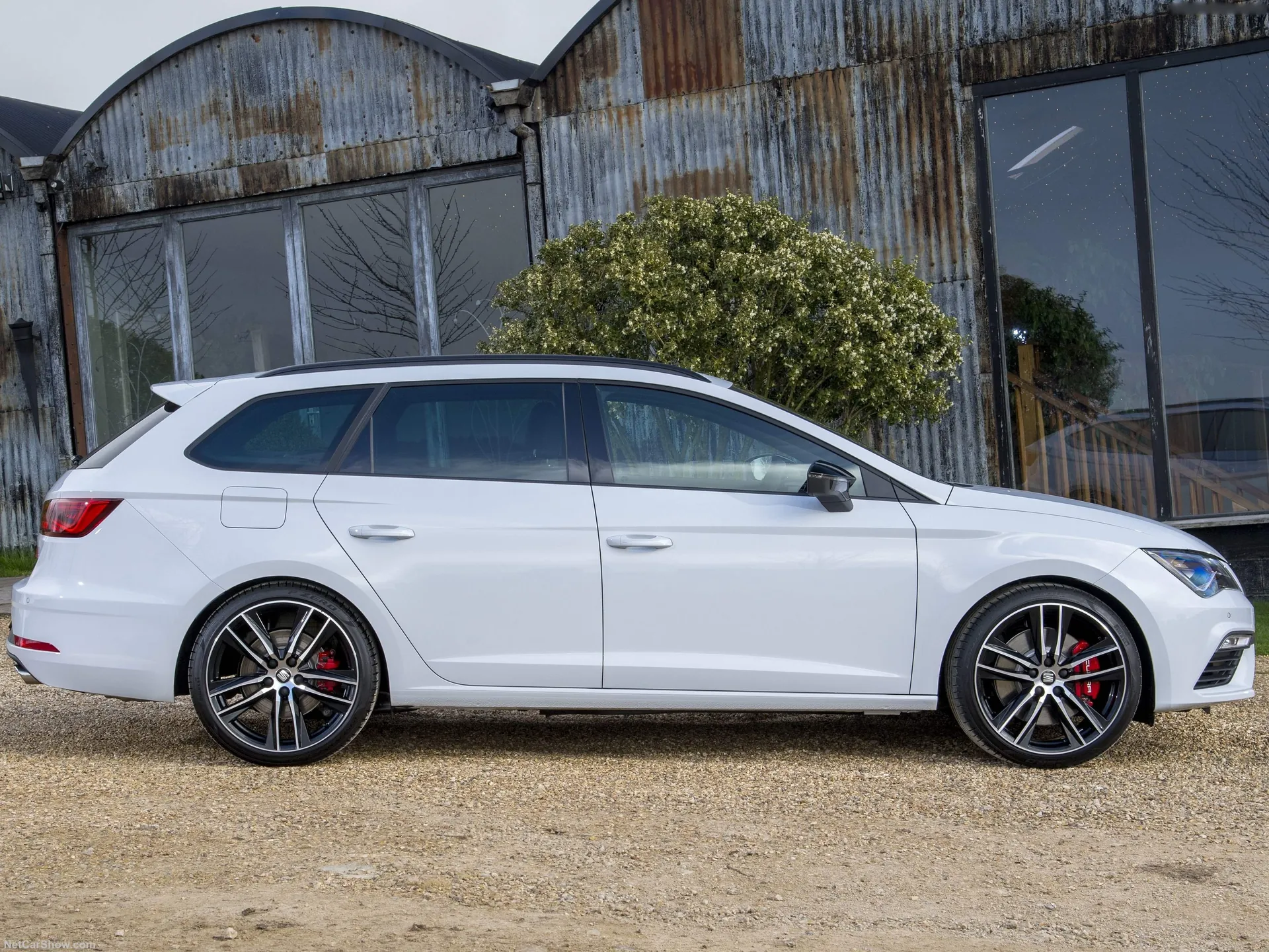 Seat Leon ST Cupra (2017) – boční profil