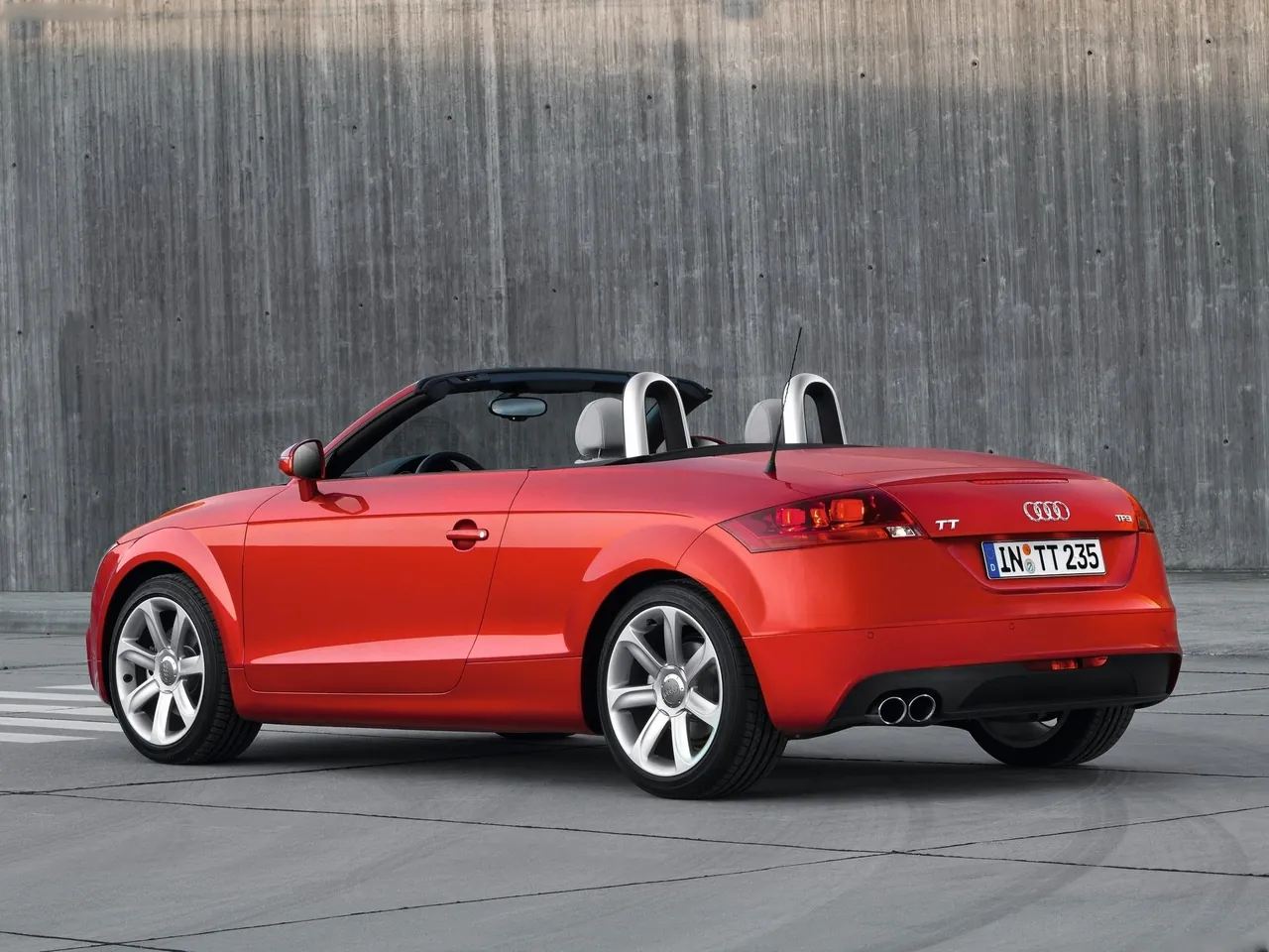 Audi TT Roadster (2011) – zadní tříčtvrteční pohled