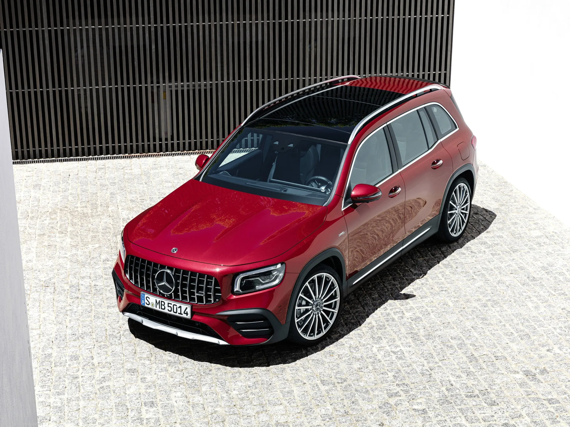 Mercedes-Benz GLB35 AMG 4Matic (2020)