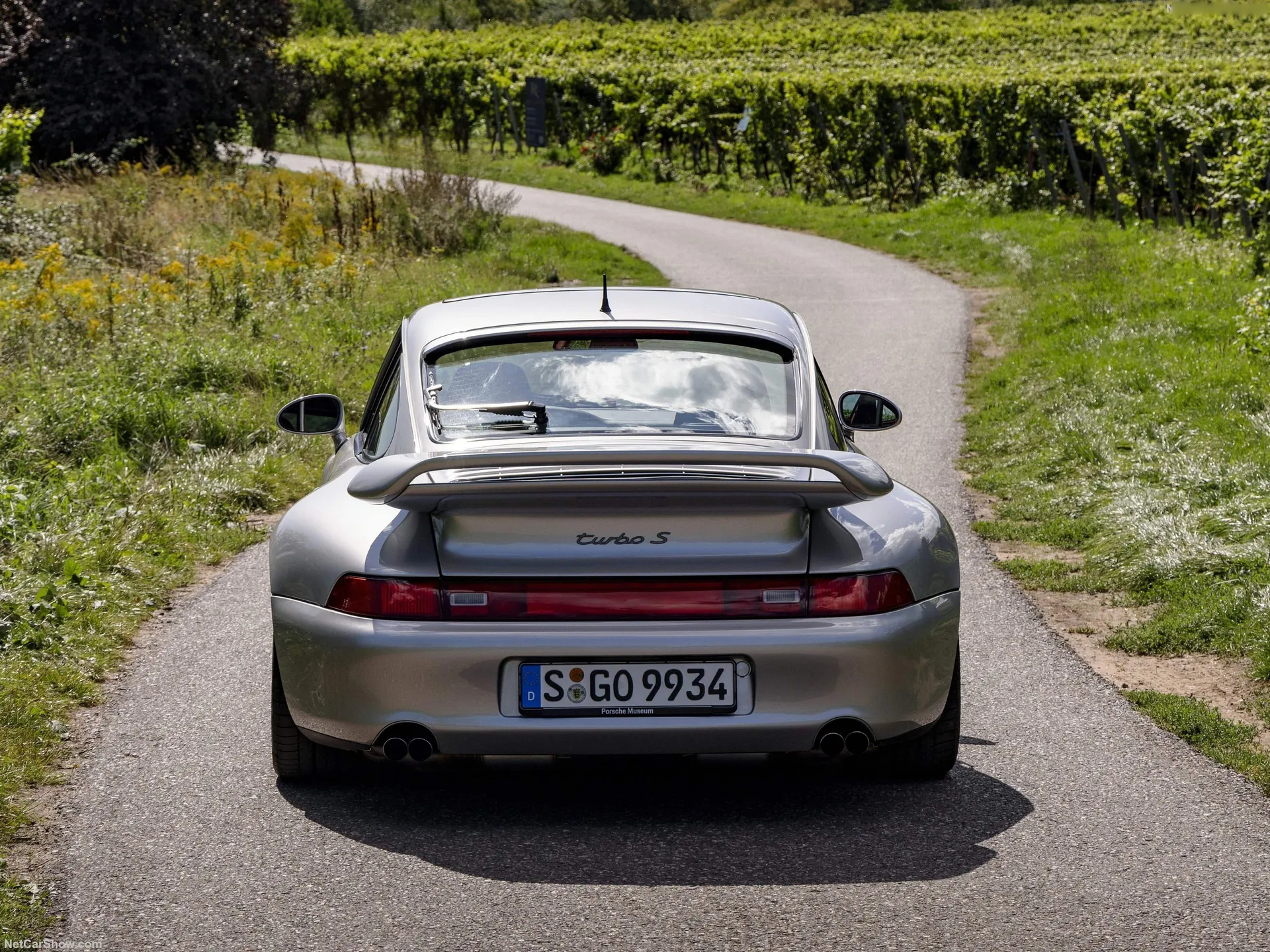 Porsche 911 Turbo S (1998) - Rear