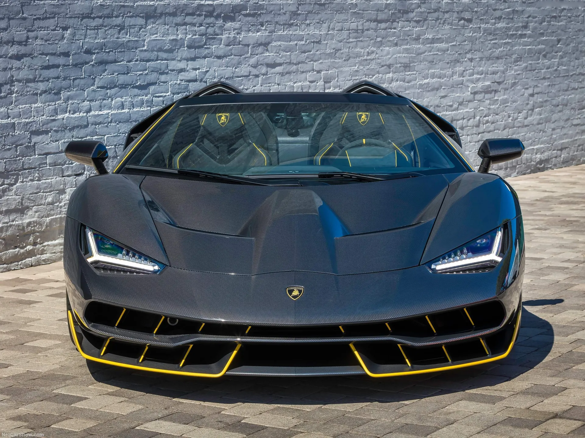 Lamborghini Centenario Roadster (2017) – zepředu