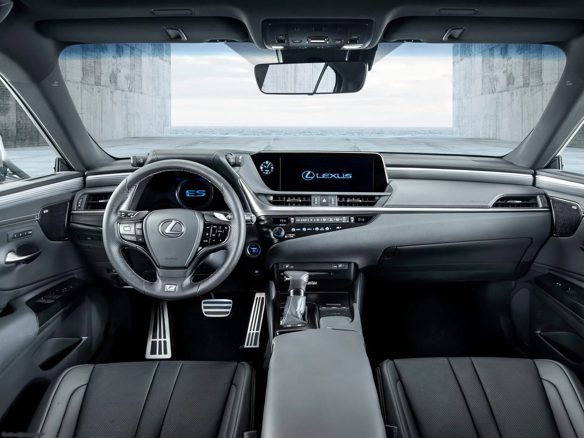Lexus ES (2019) – interiér