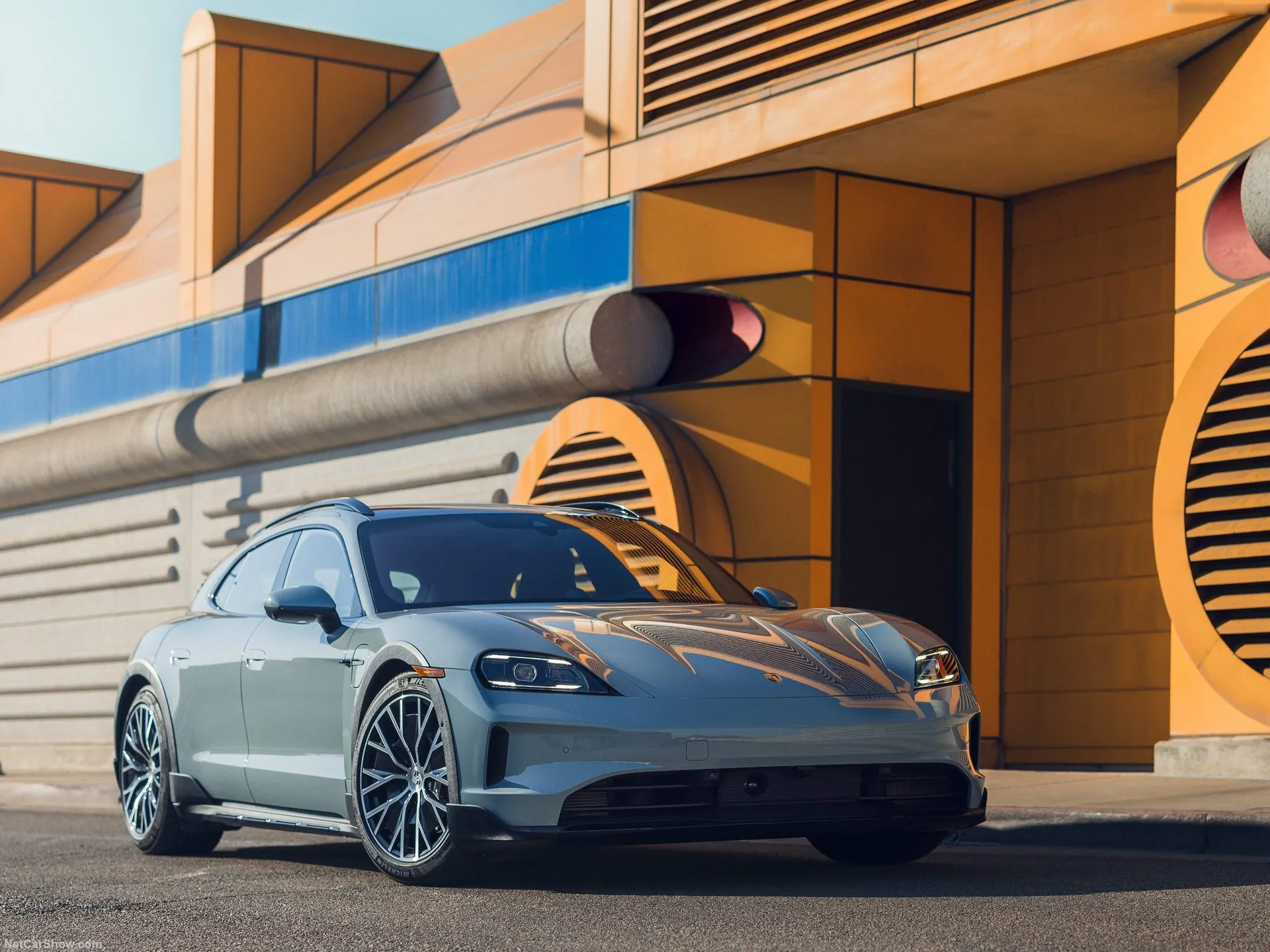 Porsche Taycan 4S Cross Turismo (2025)