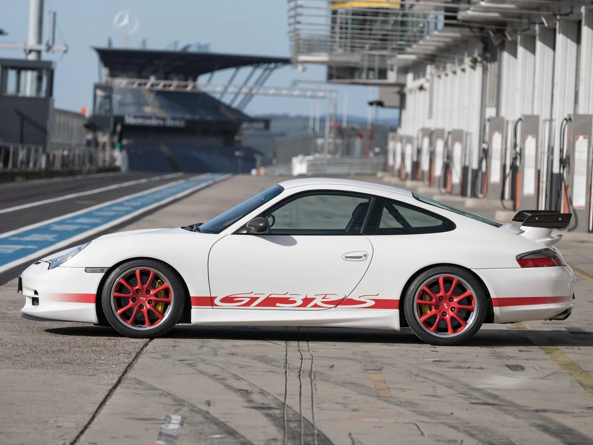Porsche 911 GT3 RS (2004) - Side Profile