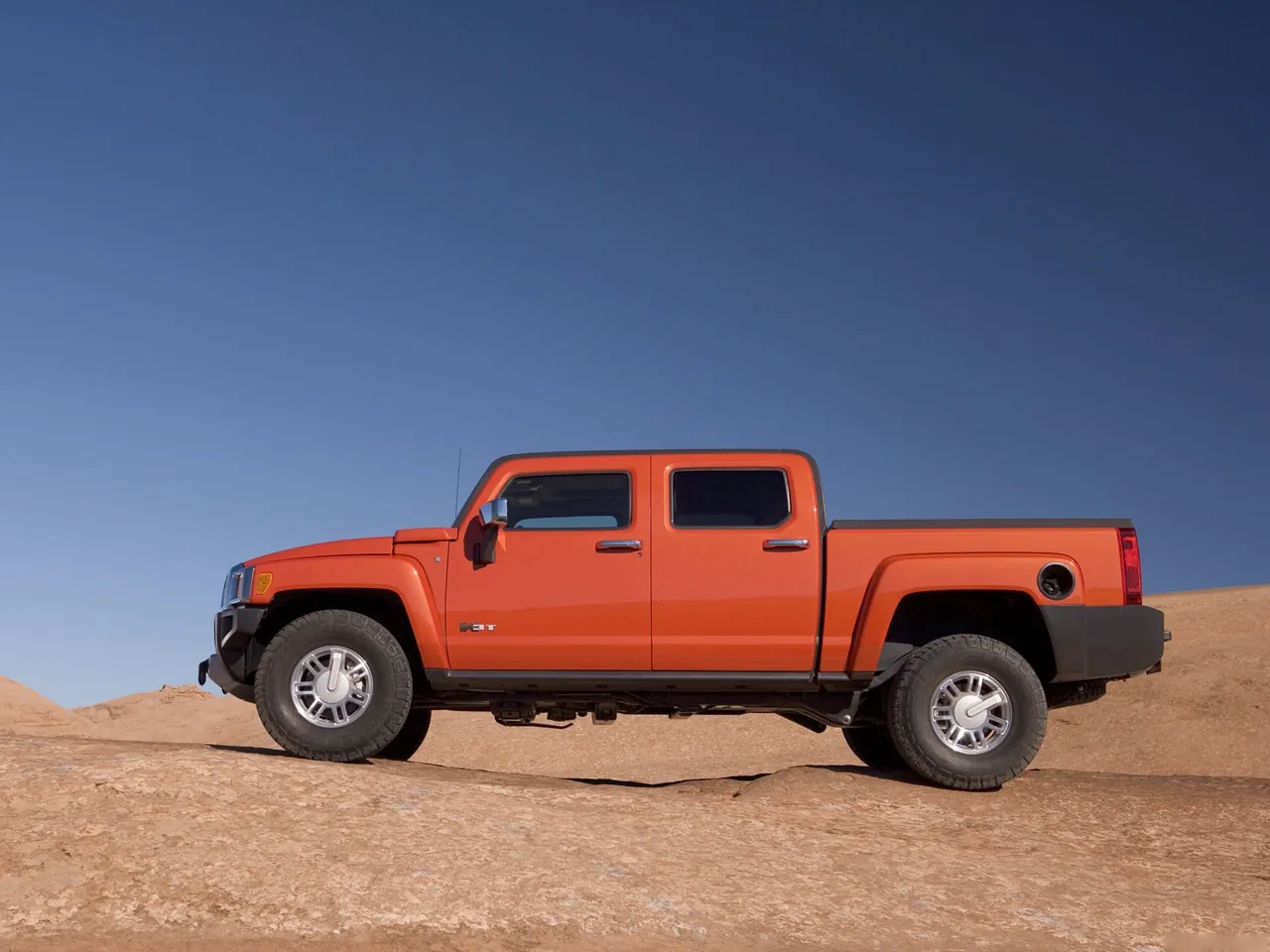 Hummer H3T Alpha (2009) – boční profil