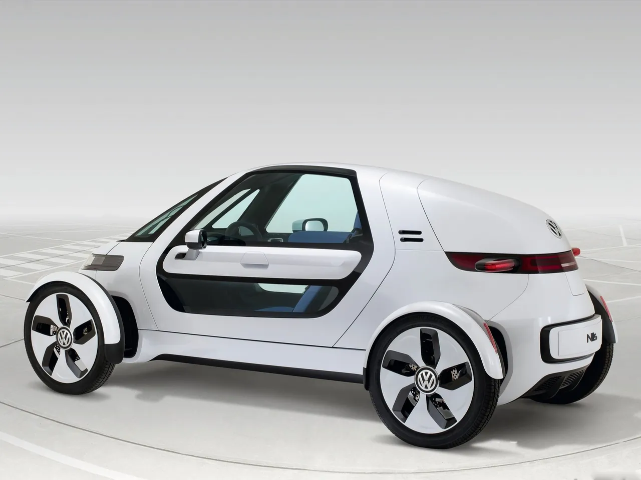 Volkswagen NILS Concept (2011) - Rear Three-Quarter