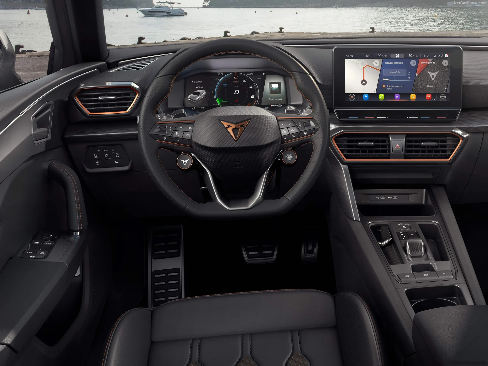 Cupra Leon Sportstourer (2021) – interiér