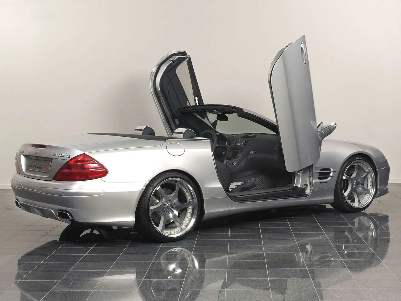 Kleemann Mercedes-Benz SL 50K S8 (2004) – zadní tříčtvrteční pohled
