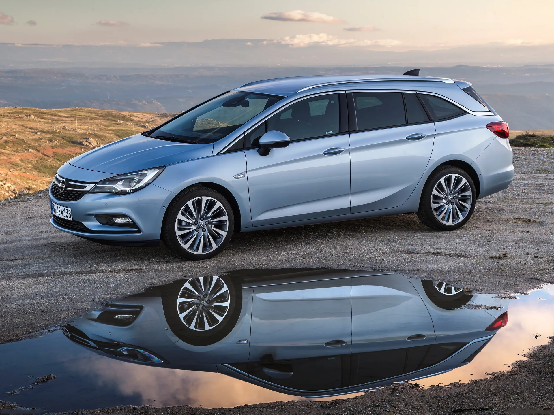 Opel Astra Sports Tourer (2016)