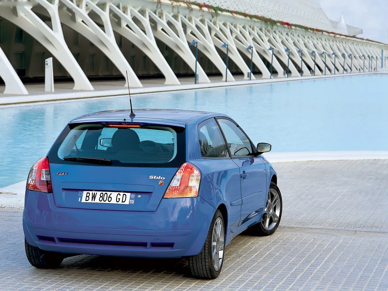 Fiat Stilo Abarth (2002) – zadní tříčtvrteční pohled