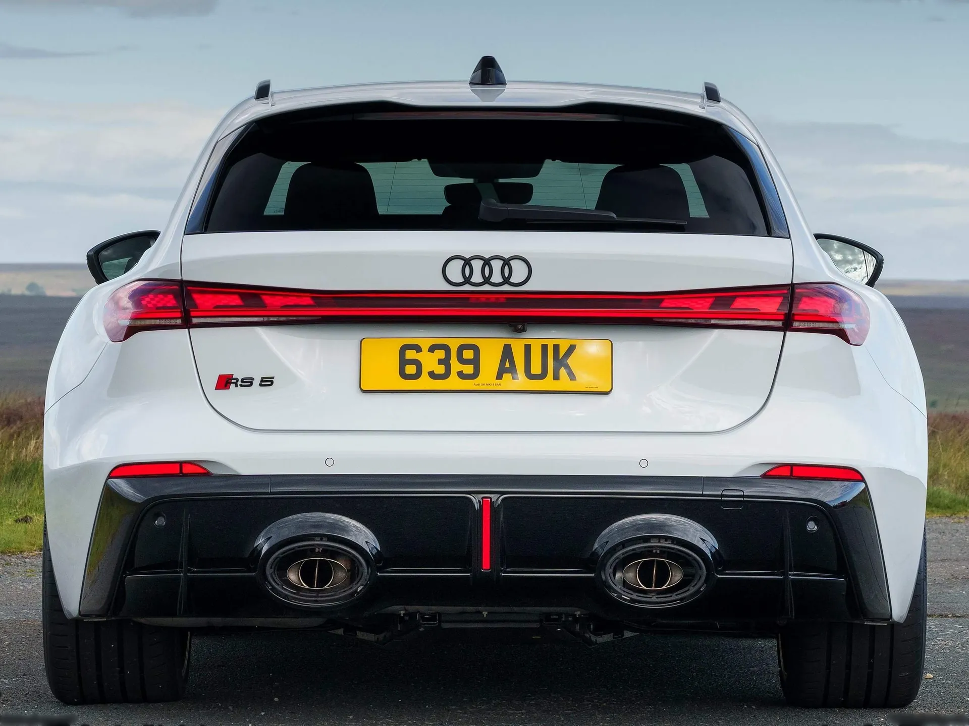 Audi RS5 Avant [UK] (2027) – zezadu