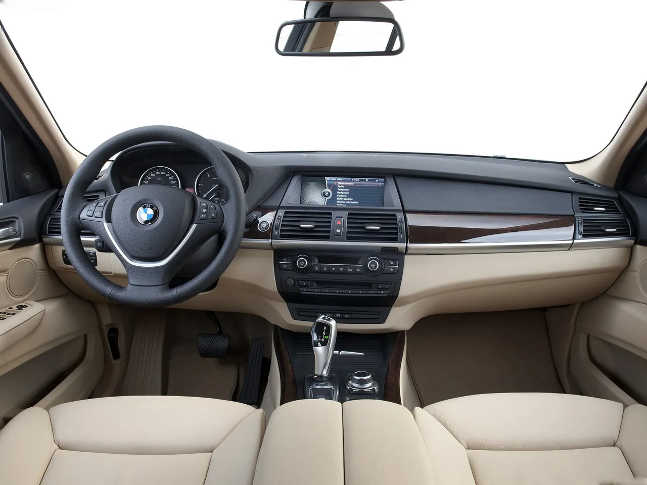 BMW X5 (2011) – interiér