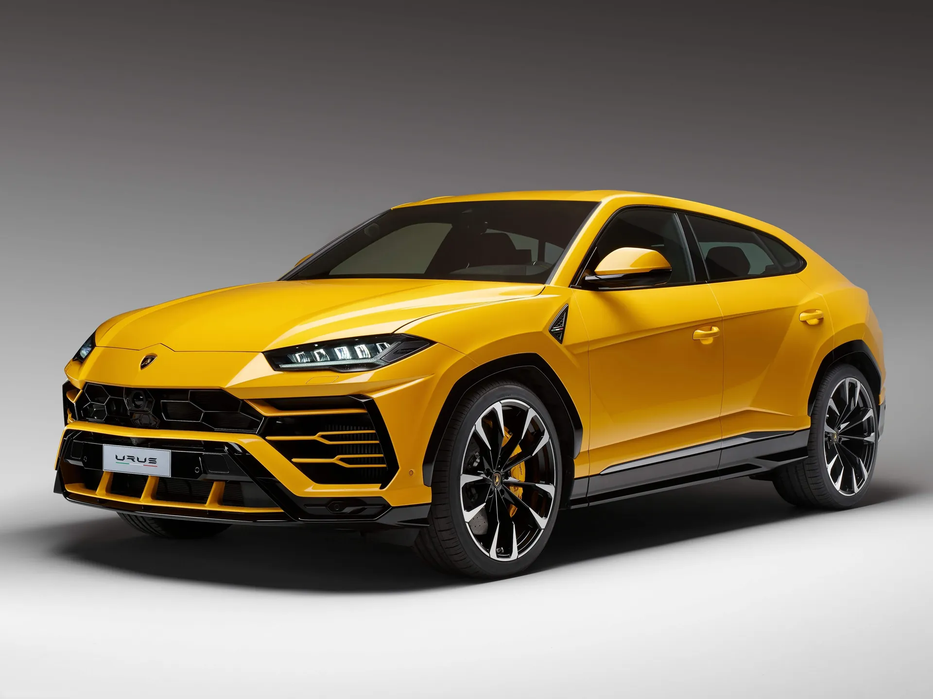 Lamborghini Urus (2019)
