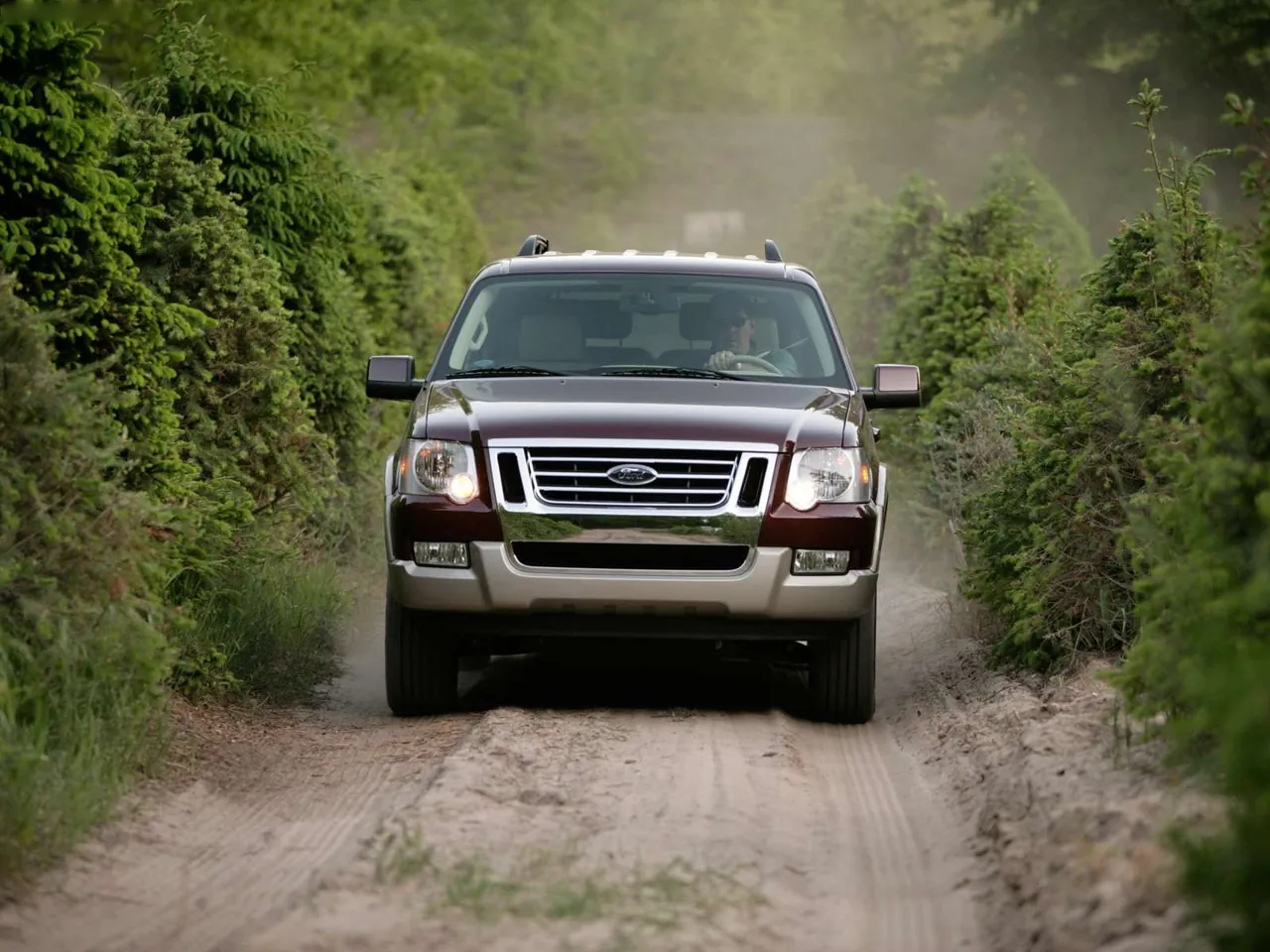 Ford Explorer (2006) – zepředu