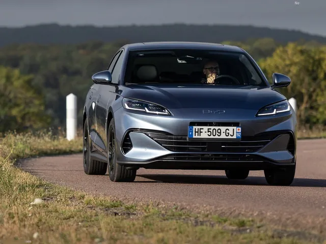 BYD Seal 6 DM-i Sedan (2026)