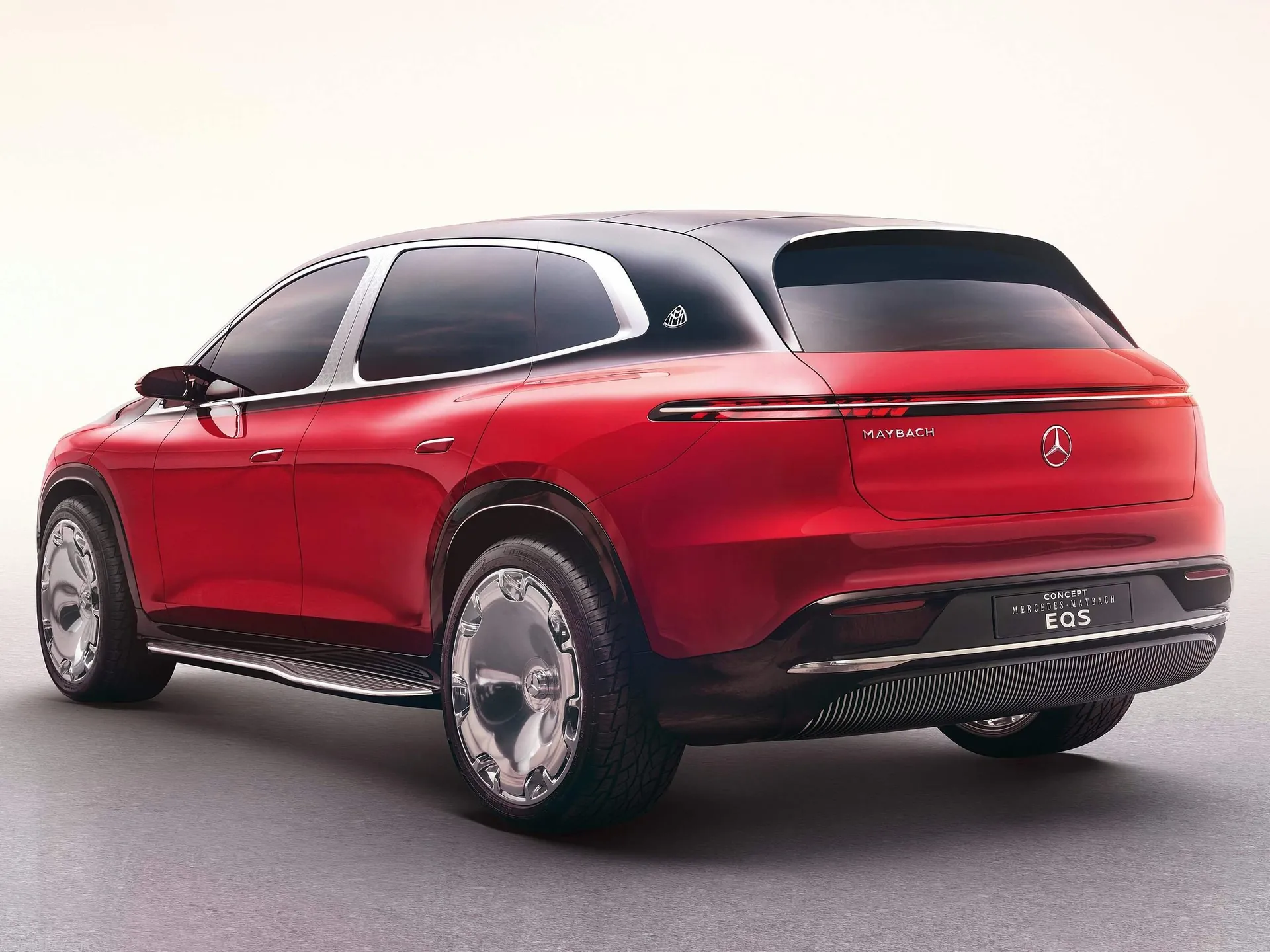 Mercedes-Benz Maybach EQS SUV Concept (2021) – zadní tříčtvrteční pohled