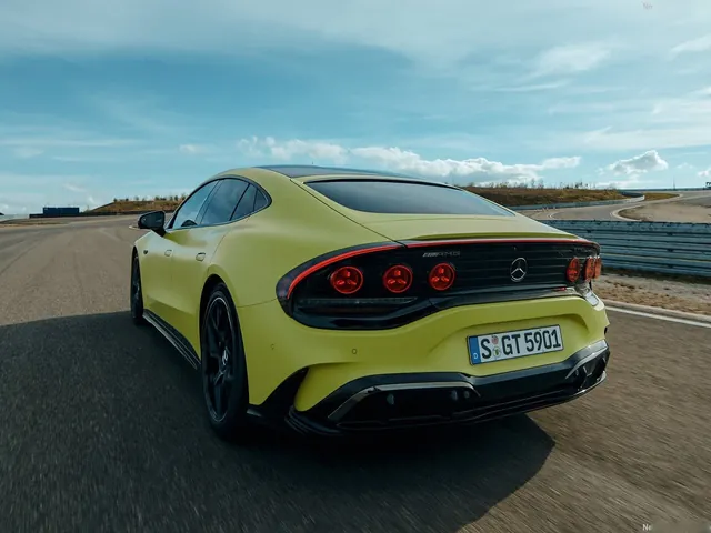 Mercedes-Benz AMG GT 4-Door (2027)